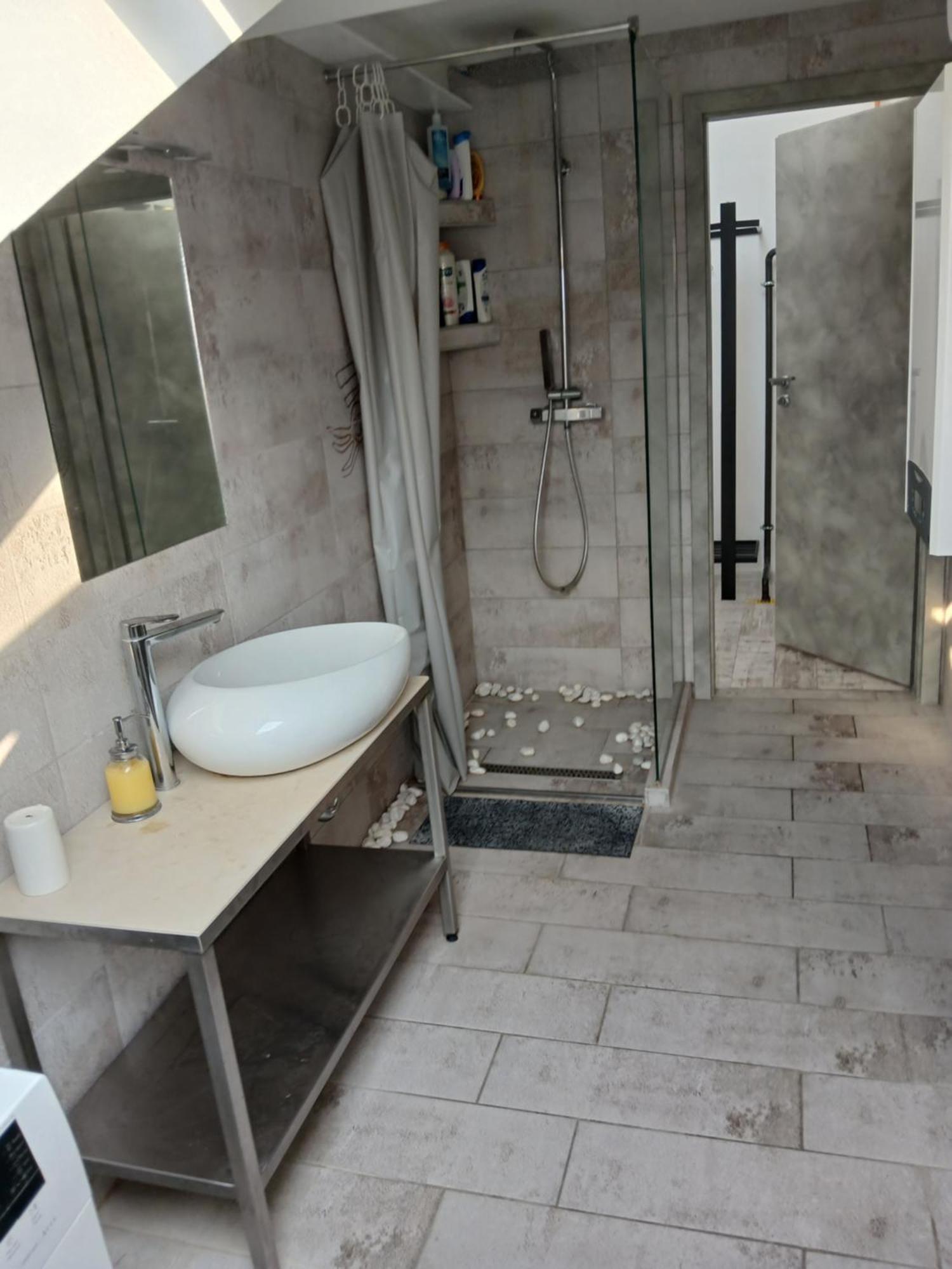 8X8 Tetoter Apartman Сегед Екстер'єр фото