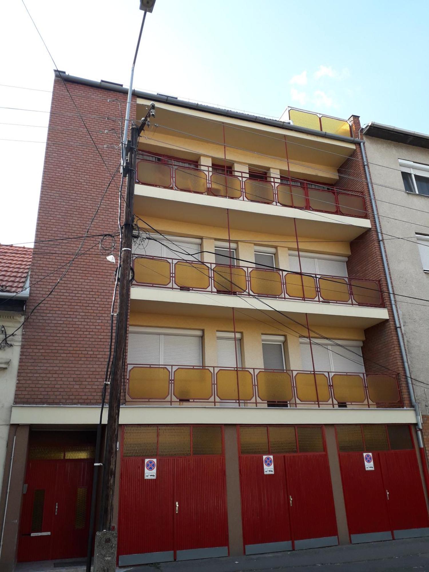 8X8 Tetoter Apartman Сегед Екстер'єр фото