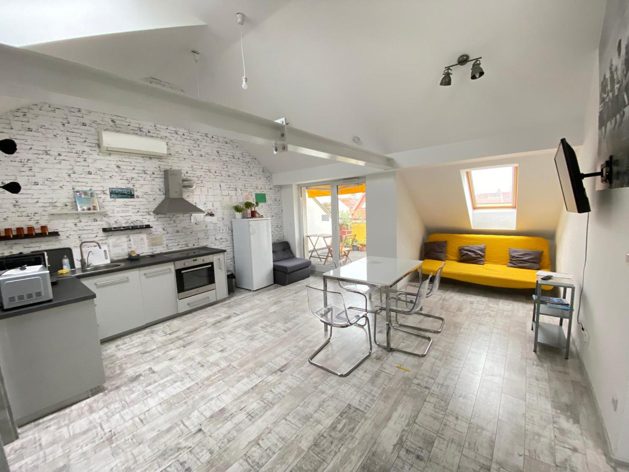 8X8 Tetoter Apartman Сегед Екстер'єр фото